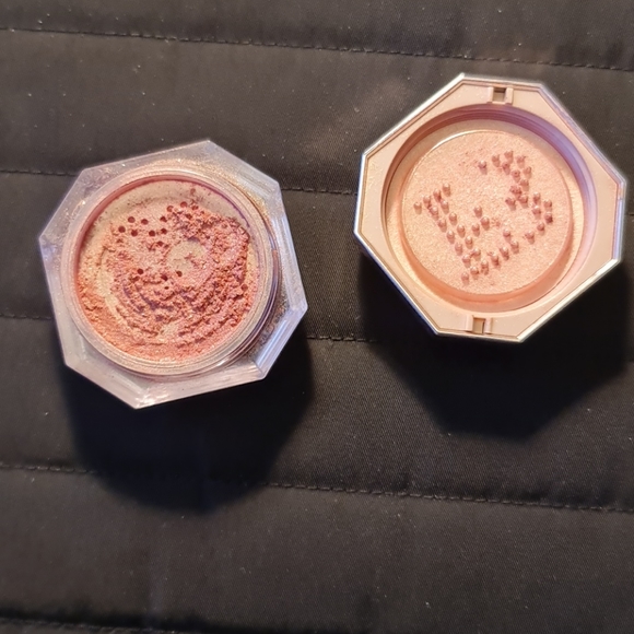 Fenty Beauty fairy bomb loose shimmer powder - Picture 3 of 4